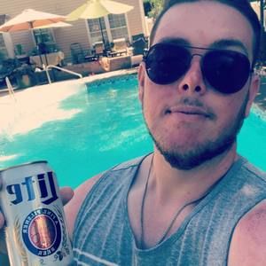 Meet your Posher, Max